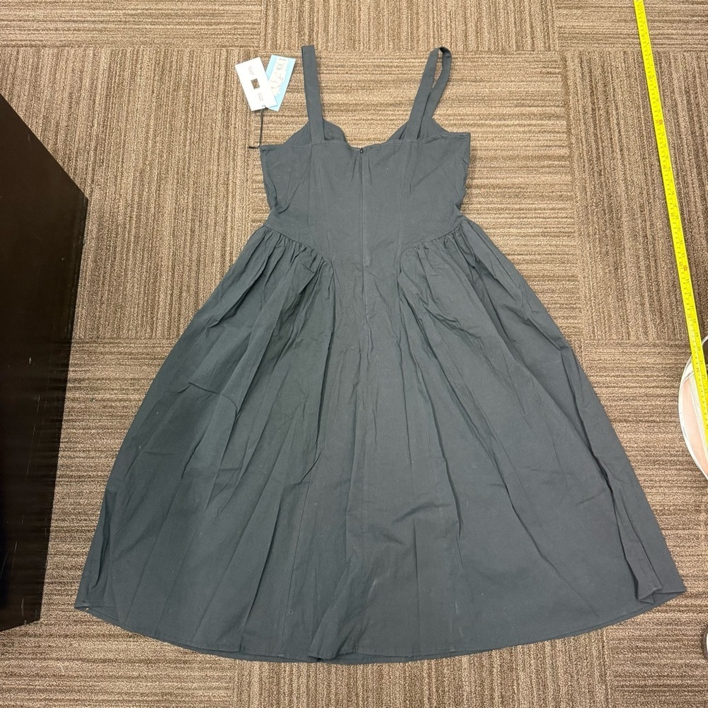 Future Collective Chic Black Structured Midi Dress with Pockets - Picture 9 of 11